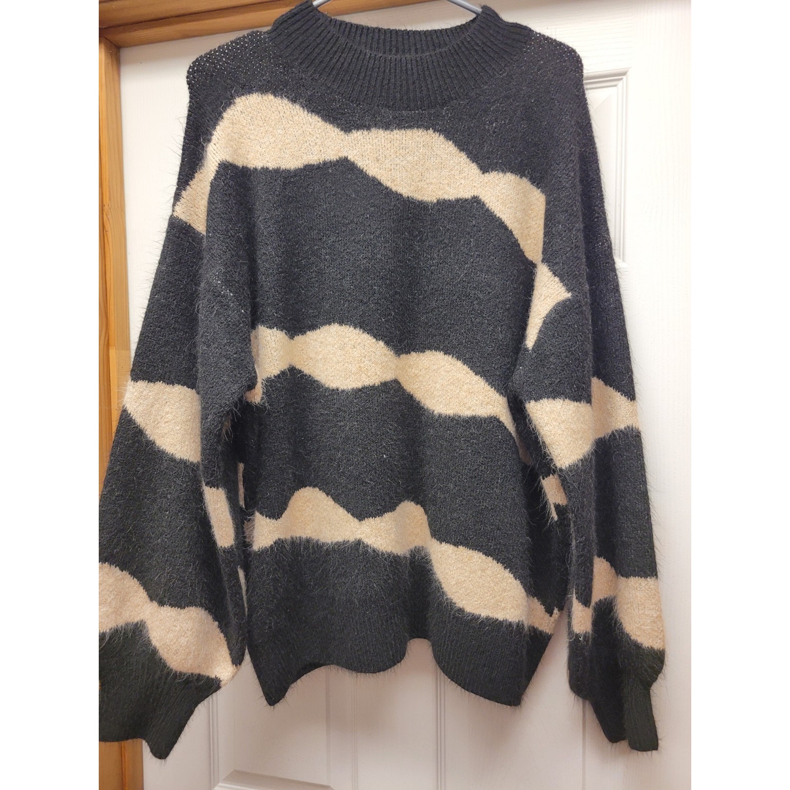Hailey & Co Fuzzy Striped Sweater Black Cream Oversized Cozy Pullover L